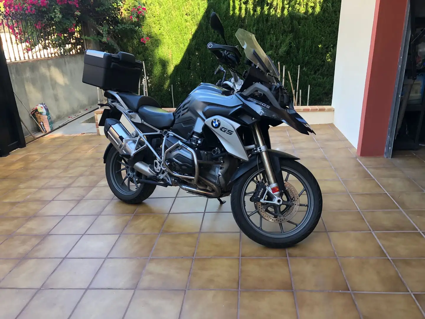 BMW R 1200 GS Plateado - 1