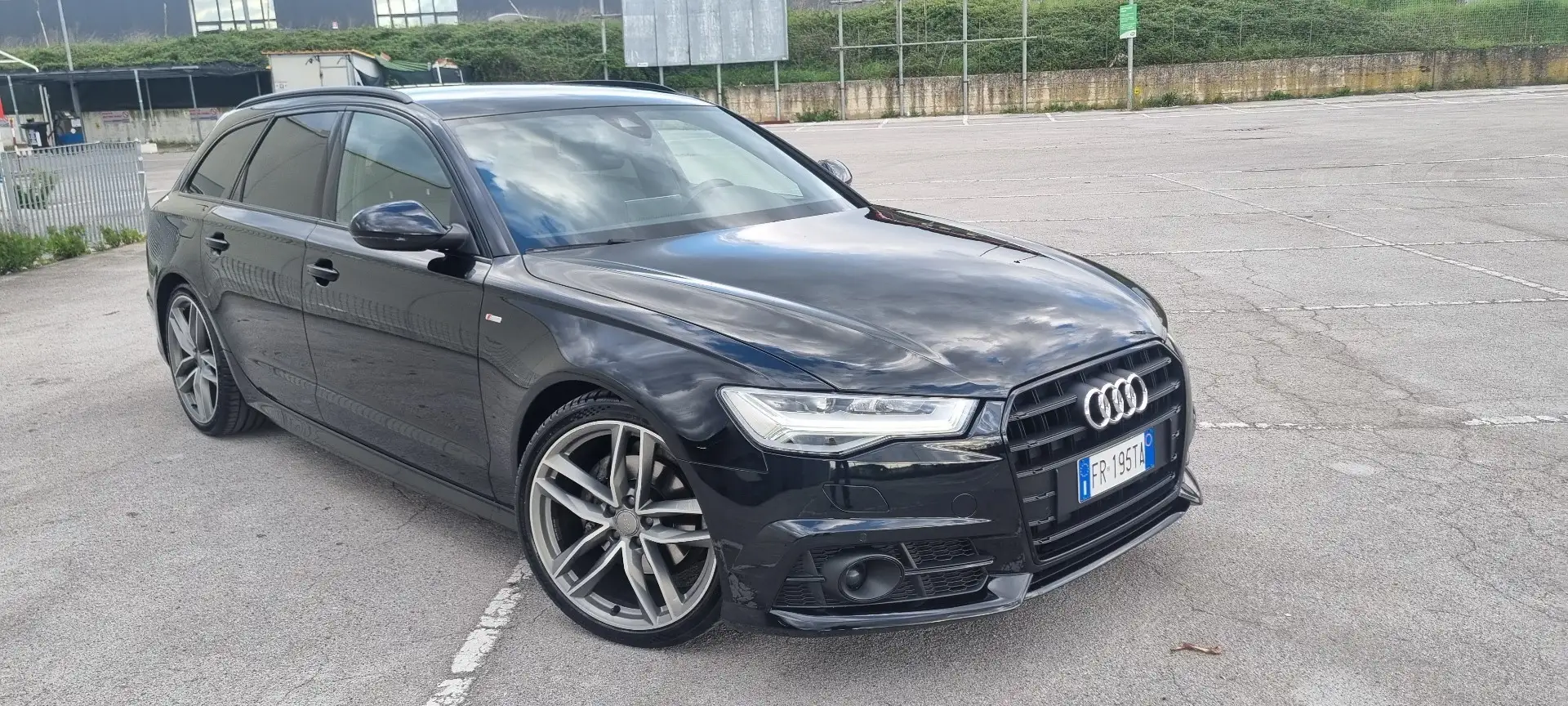 Audi A6 Avant 2.0 190 cv S line + pacchetto black edition - 1