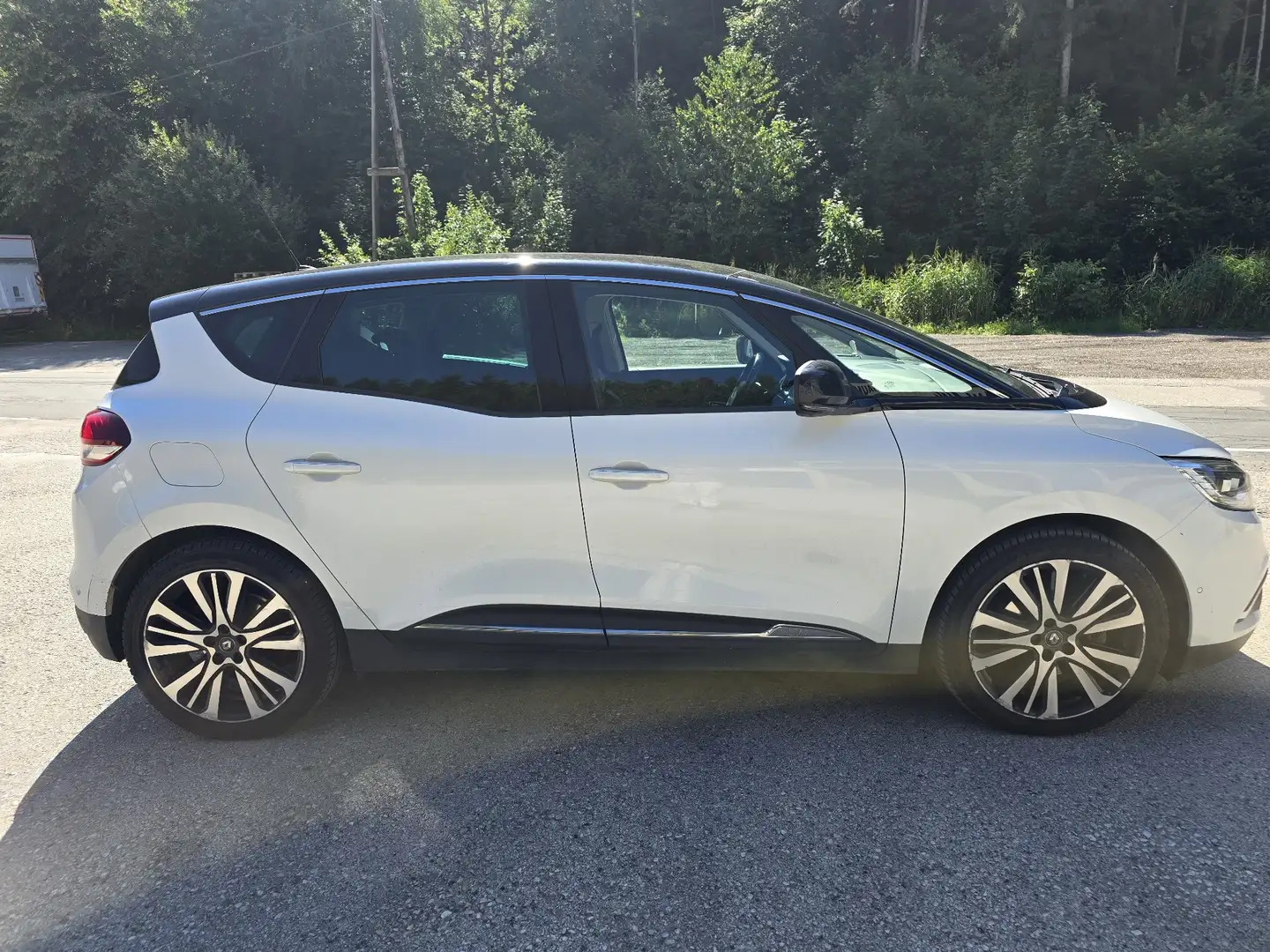 Renault Scenic Scénic Energy dCi 160 EDC Initiale Weiß - 2