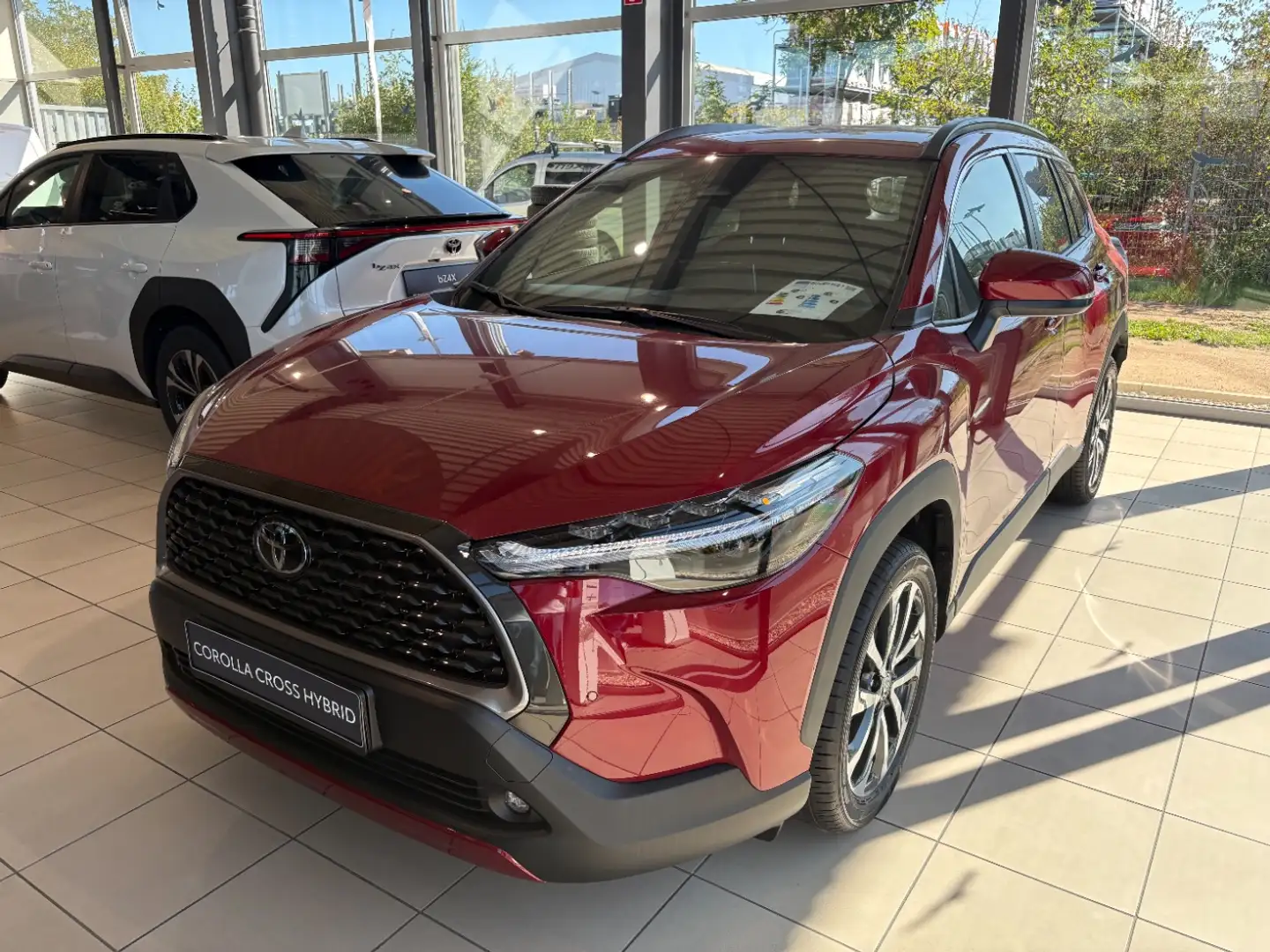 Toyota Corolla Cross 1.8 Hybrid Team D Kamera, LED Rouge - 1