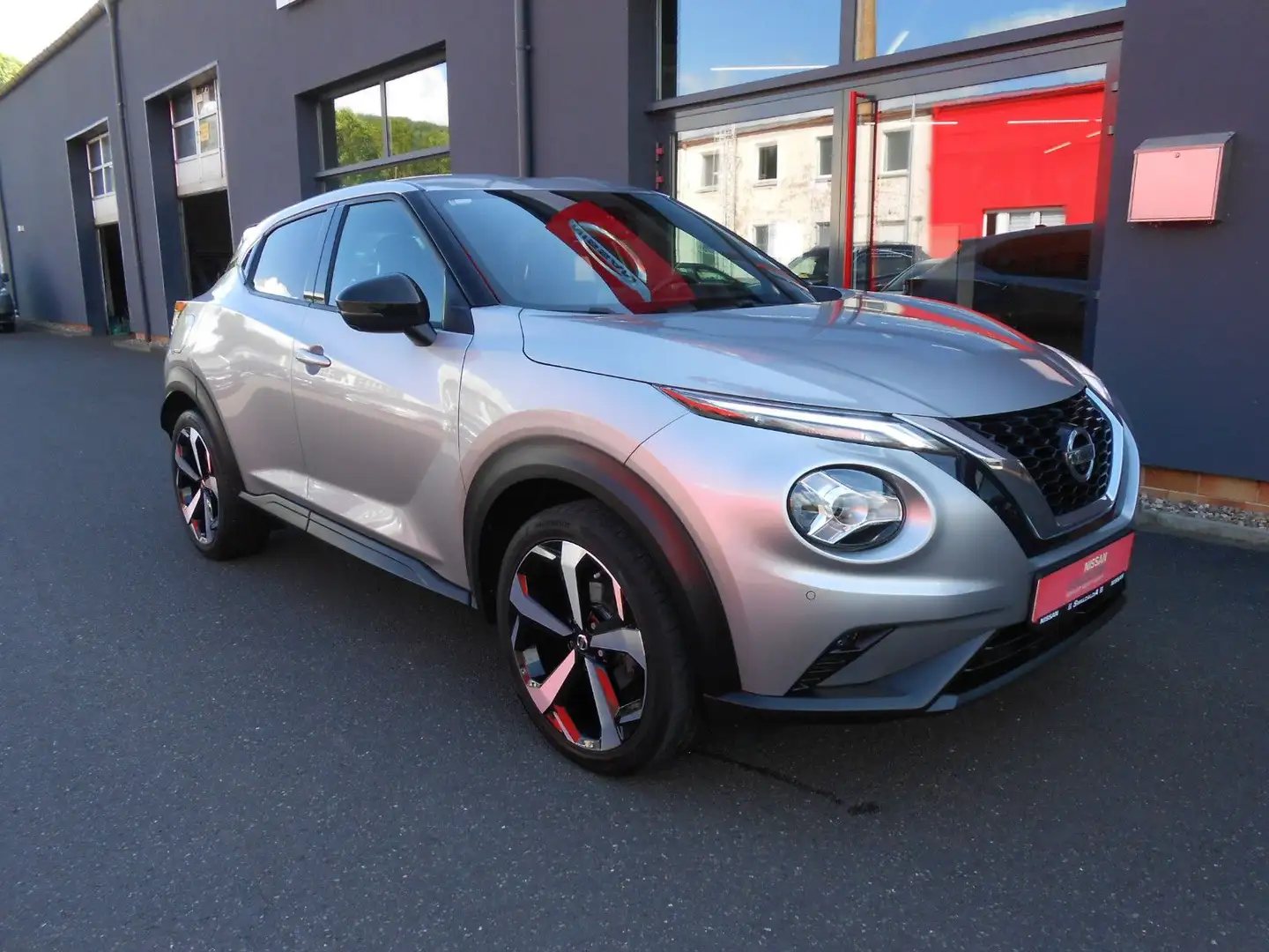 Nissan Juke Tekna*Navi*Bose Soundsystem* Argent - 1