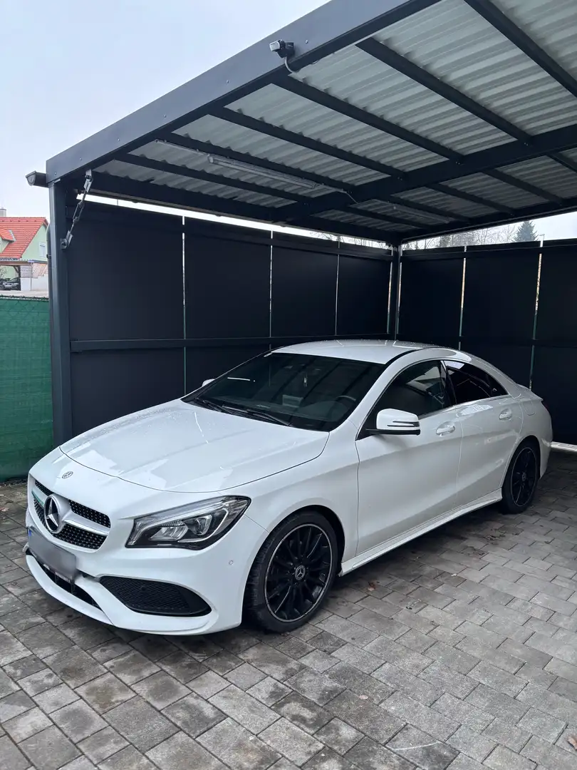 Mercedes-Benz CLA 180 AMG-Line - 2