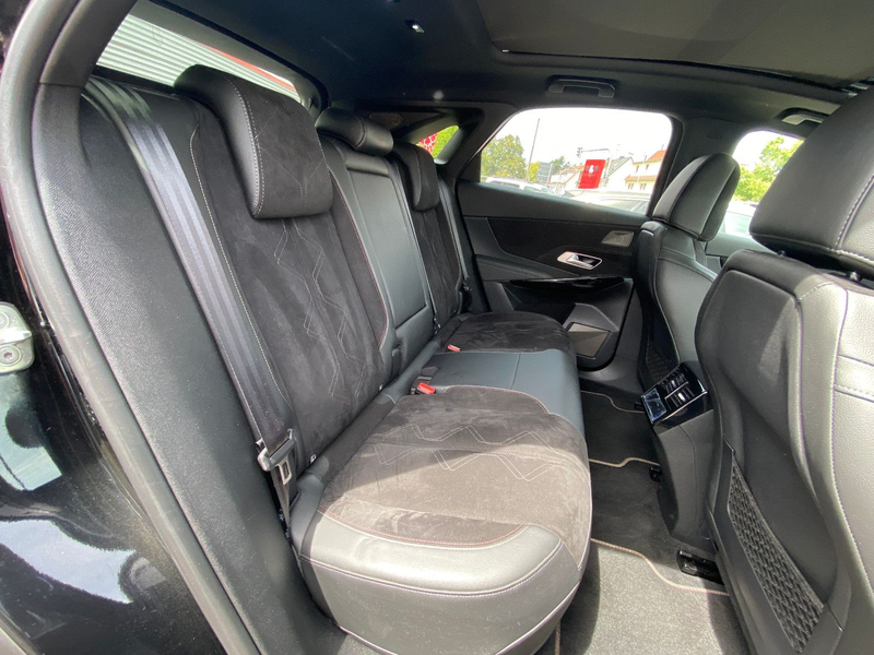 DS Automobiles DS 7 Crossback DS7 E-Tense 300 PS Performance Line + 4x4 — photo 15