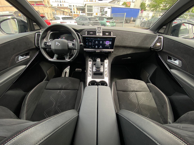 DS Automobiles DS 7 Crossback DS7 E-Tense 300 PS Performance Line + 4x4 — photo 13