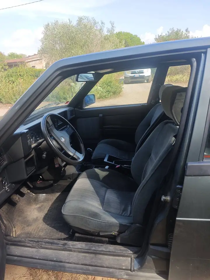 Alfa Romeo 75 1.6, foto 5