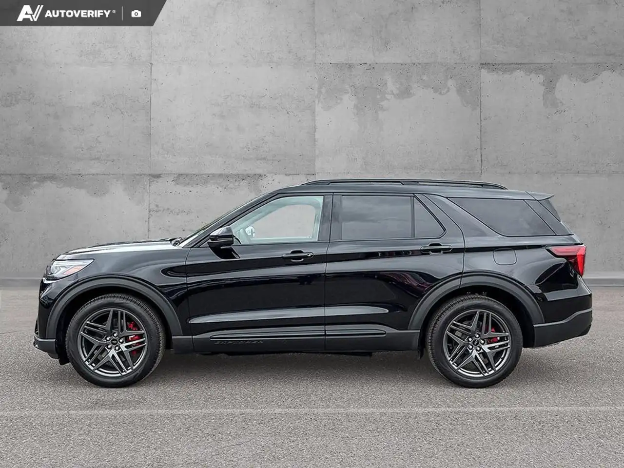 Ford Explorer снимка Ford Explorer