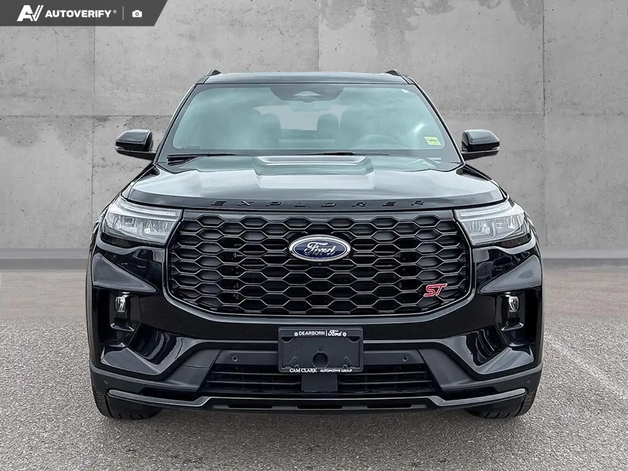 Ford Explorer снимка Ford Explorer