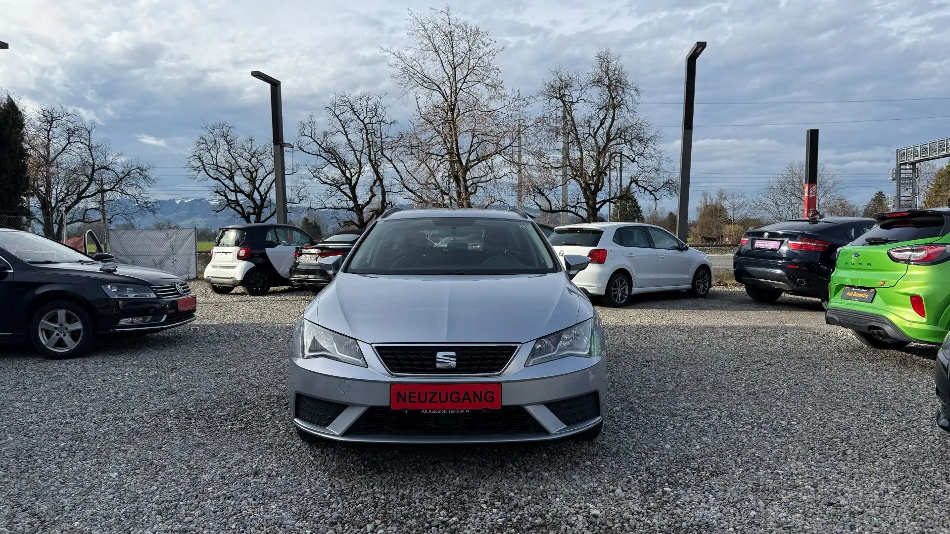 SEAT Leon Style Grau - 1
