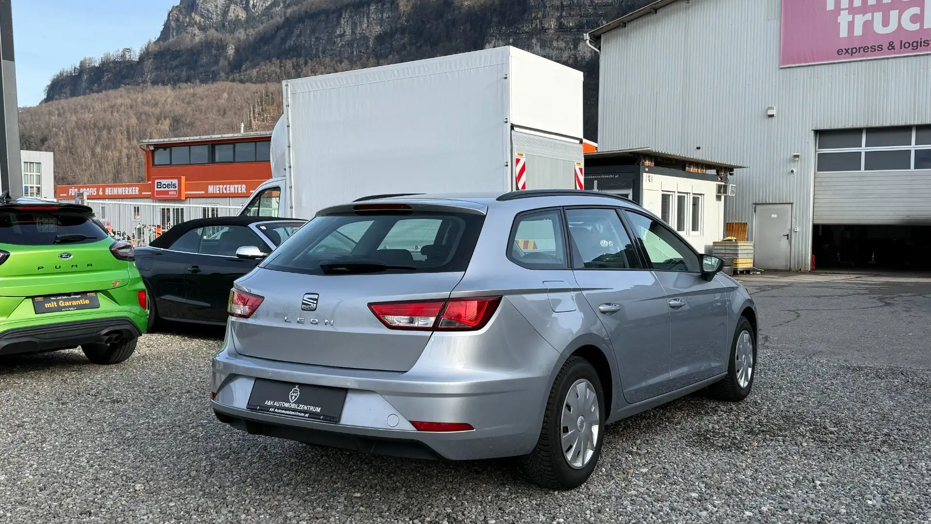 SEAT Leon Style Grau - 2