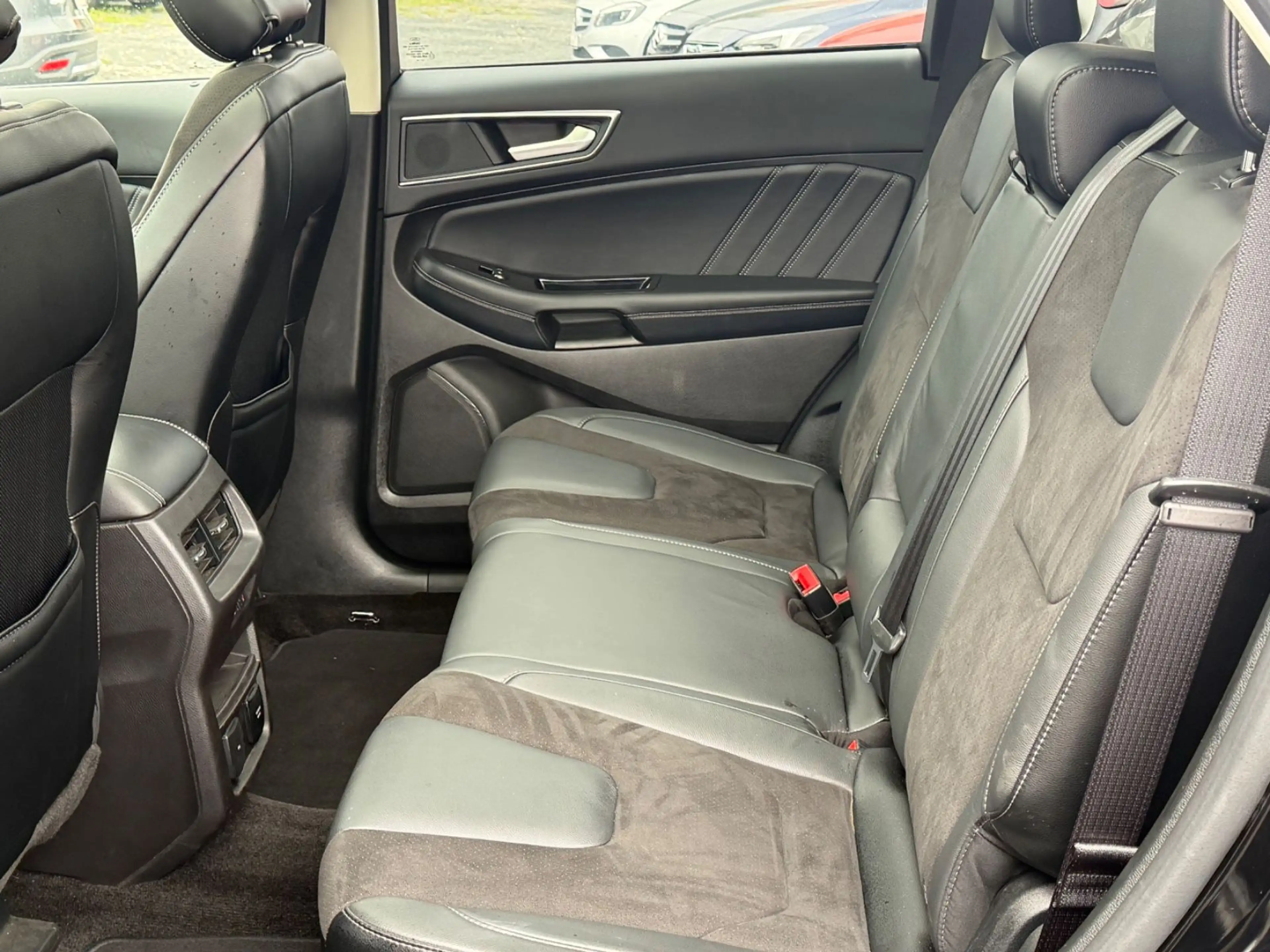 Ford Edge ST-Line 4x4/NAVI/EURO 6 — photo 13