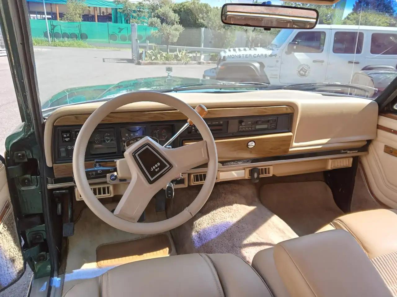 Jeep Wagoneer, foto 11