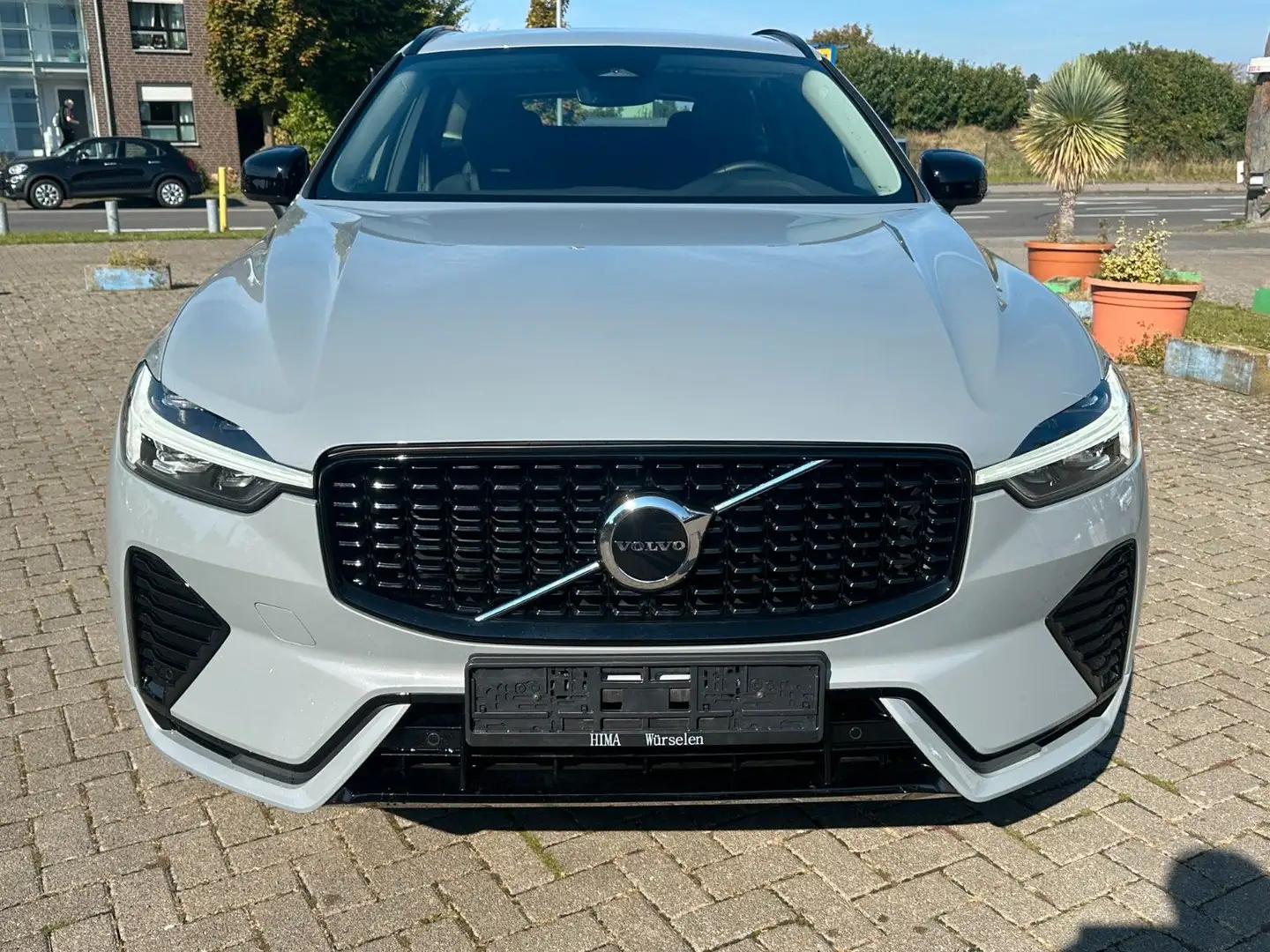 Volvo XC60 XC60 Plus Dark AWD Grau - 2