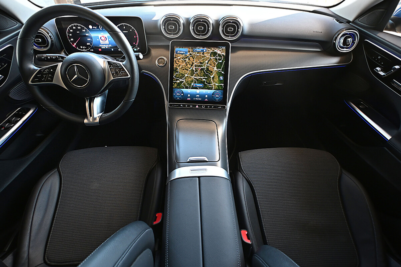 Mercedes-Benz C 200 d T Aut. AMG ACC, AHK elektr., 360 CAM, Standhe... — photo 12