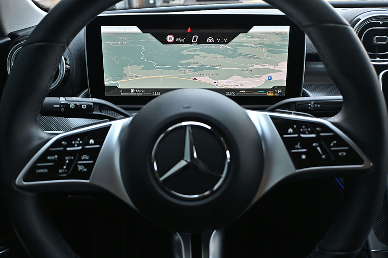 Mercedes-Benz C 200 d T Aut. AMG ACC, AHK elektr., 360 CAM, Standhe... — photo 15