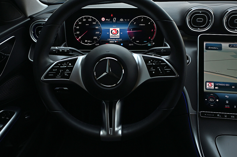 Mercedes-Benz C 200 d T Aut. AMG ACC, AHK elektr., 360 CAM, Standhe... — photo 14