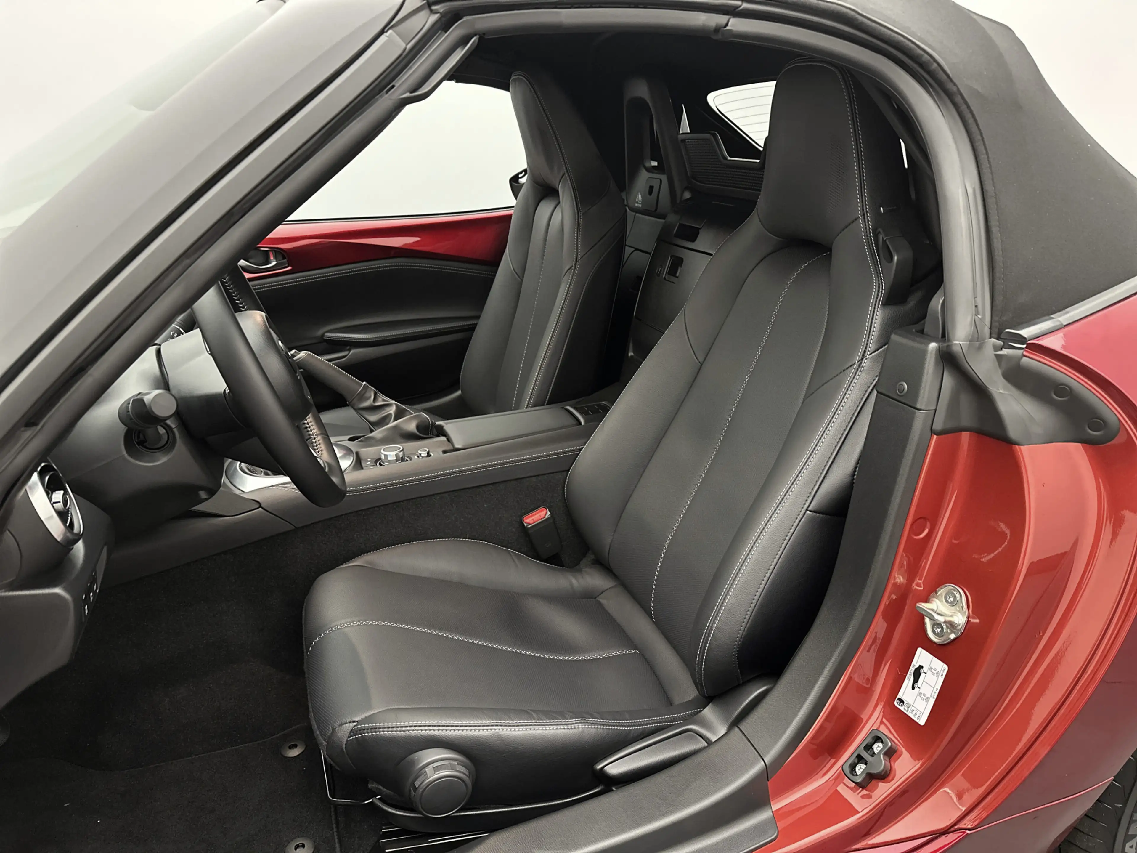 Mazda MX-5 1.5 SkyActiv-G 132 Exclusive-Line Aero pakket | Zw — photo 7
