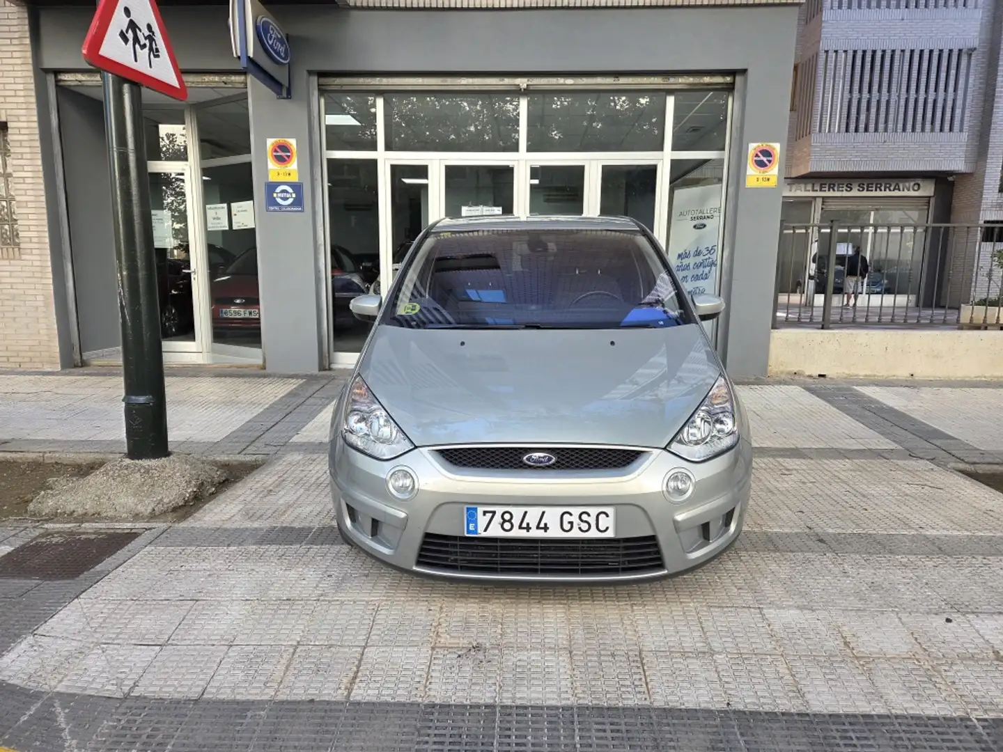 Ford S-Max 2.0TDCi Titanium Plateado - 2