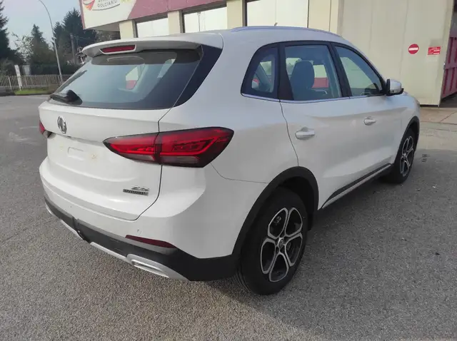 MG ZS view 2