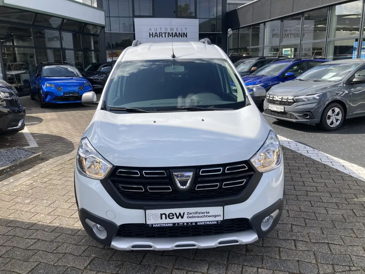 Dacia Dokker Stepway Plus TCe 130 GPF RF-Kamera.1.Hand Wit - 1