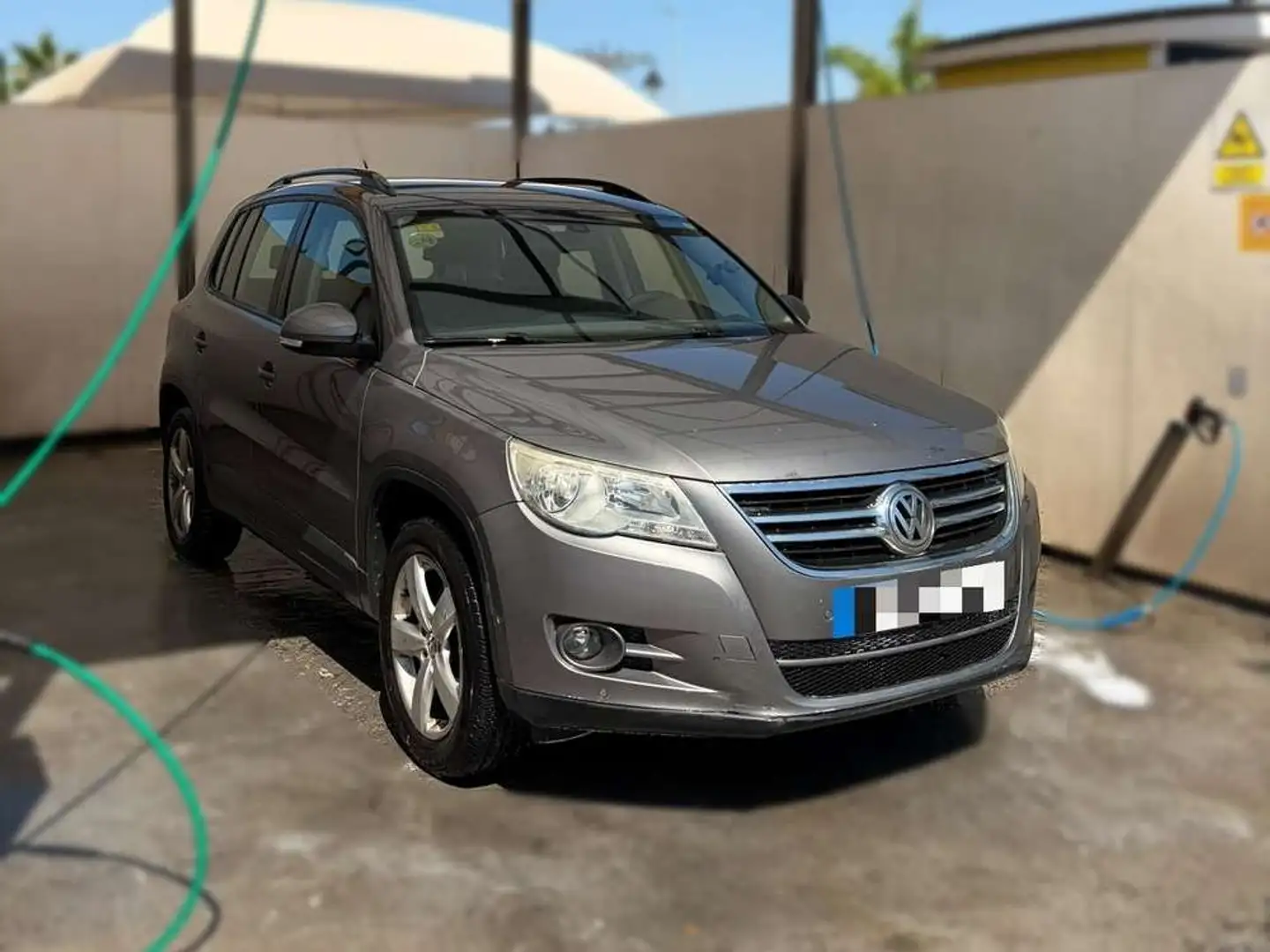 Volkswagen Tiguan 2.0 TDI Front Drive 140 Advance BM Tech Gris - 2