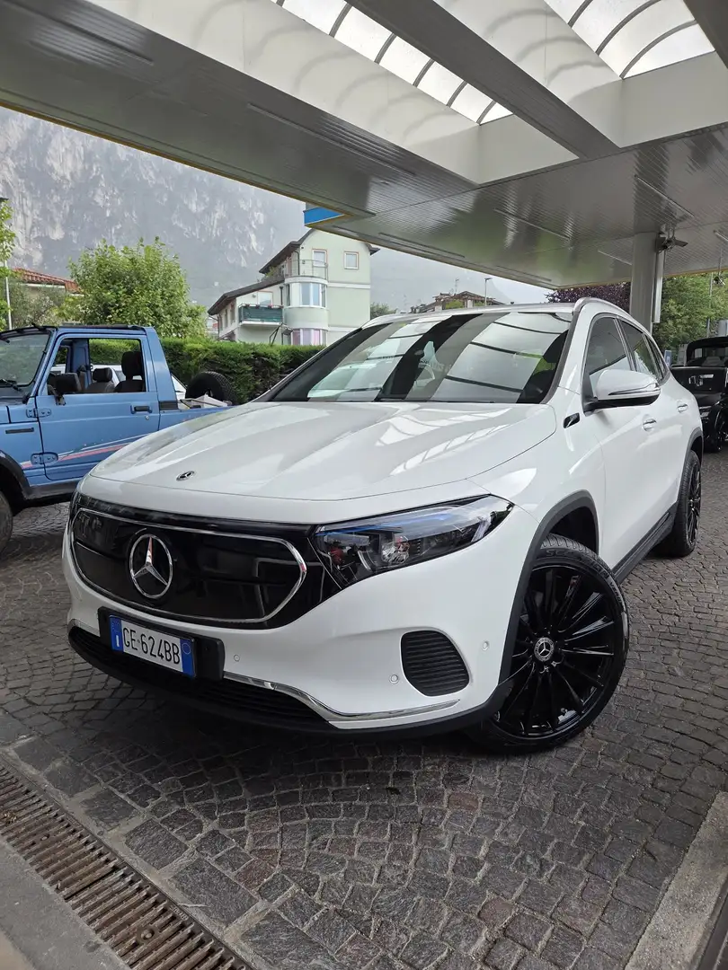 Mercedes-Benz 250 EQA250 allestimento SPORT PLUS Bianco - 1