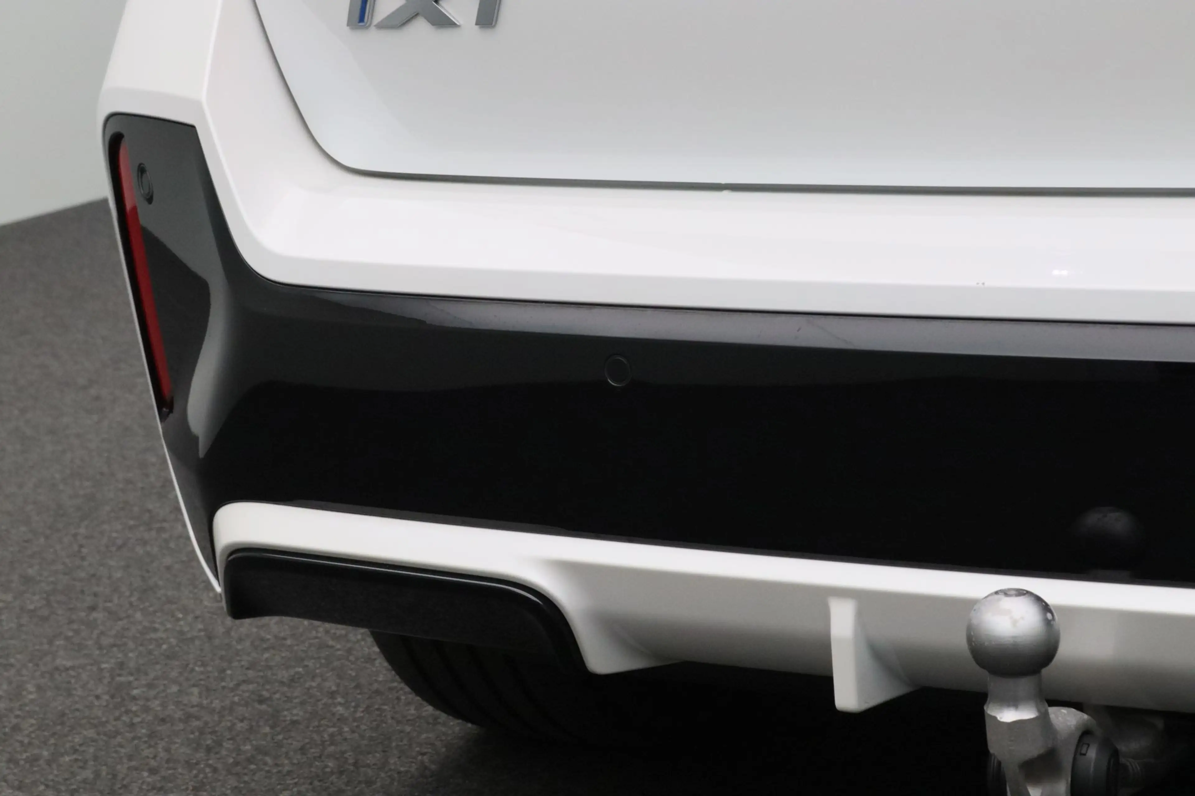 BMW iX1 eDrive20 67 kWh M-Sport | Panoramadak | Trekhaak | — photo 6