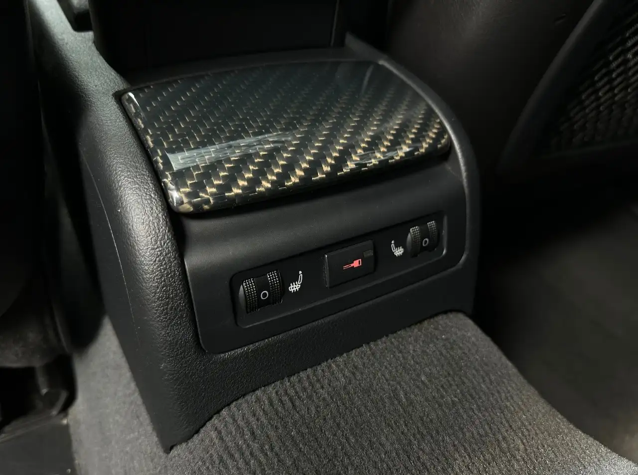 Audi RS4 снимка Audi RS4