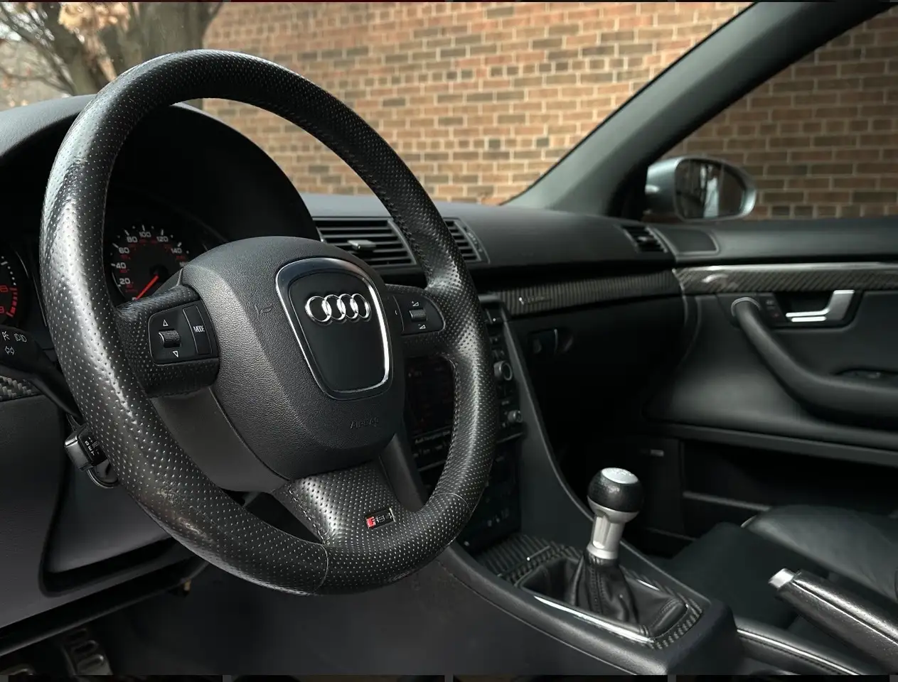 Audi RS4 снимка Audi RS4
