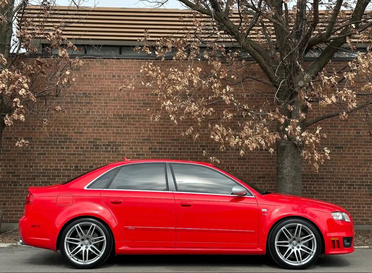 Audi RS4 снимка Audi RS4