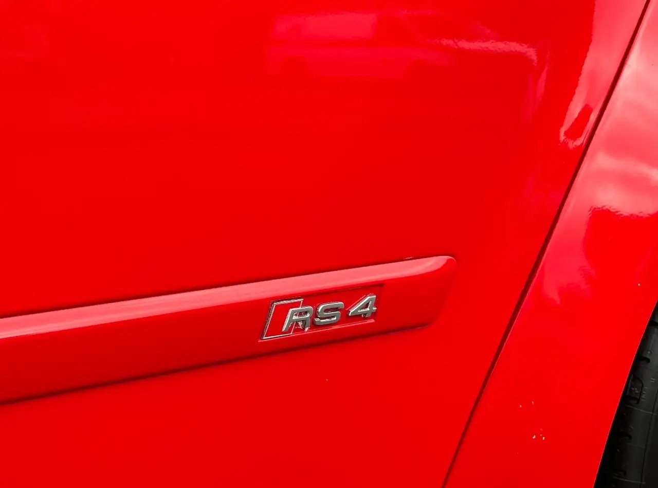Audi RS4 снимка Audi RS4