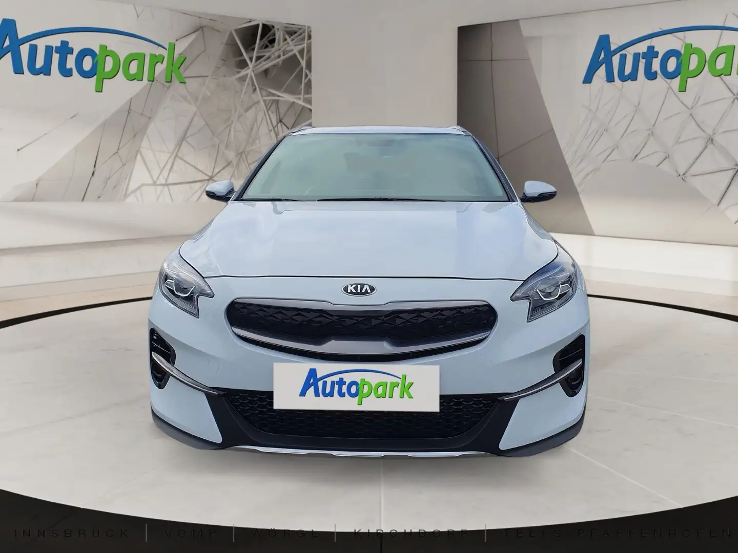 Kia XCeed Plug-in Hybrid Blanc - 2