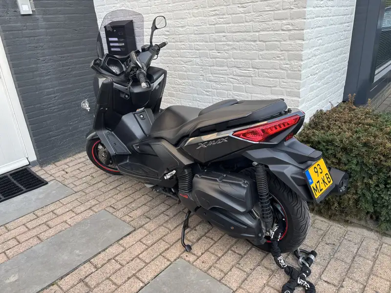 Yamaha X-Max 400 - foto 4