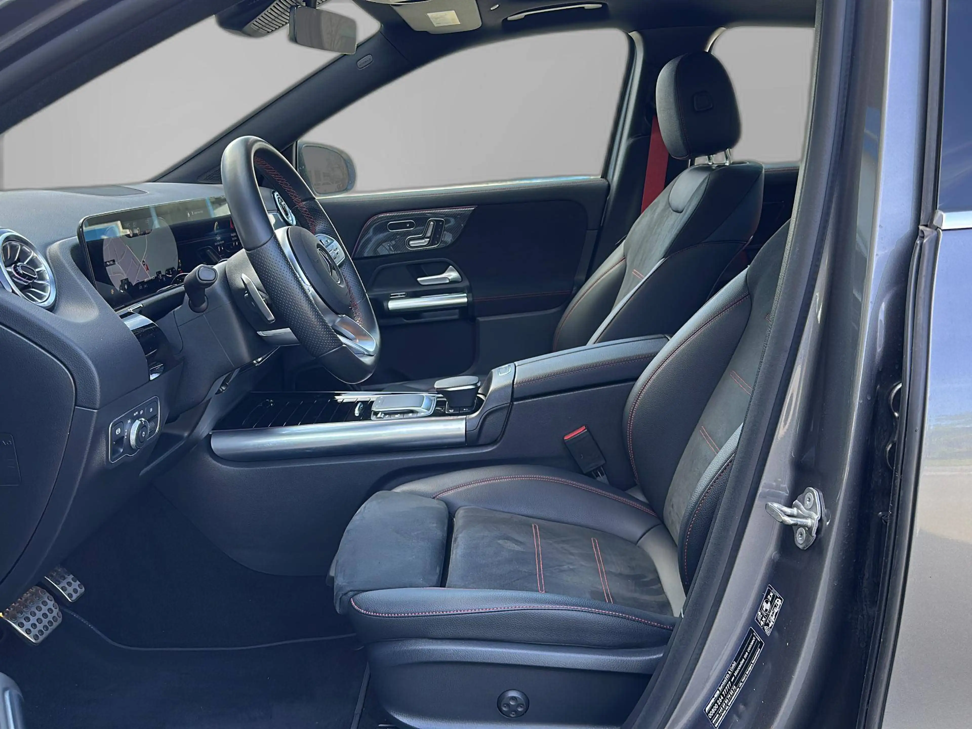 Mercedes-Benz GLA 35 AMG GLA 35 AMG 4Matic*Distronic*Kamera*Memory*Panorama — photo 10