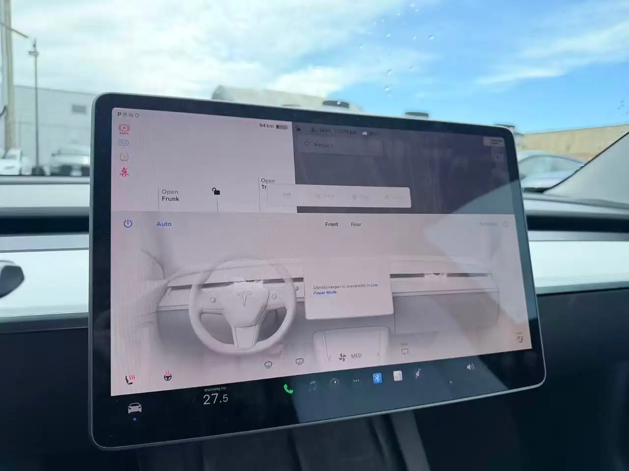 Tesla Model 3 снимка Tesla Model 3