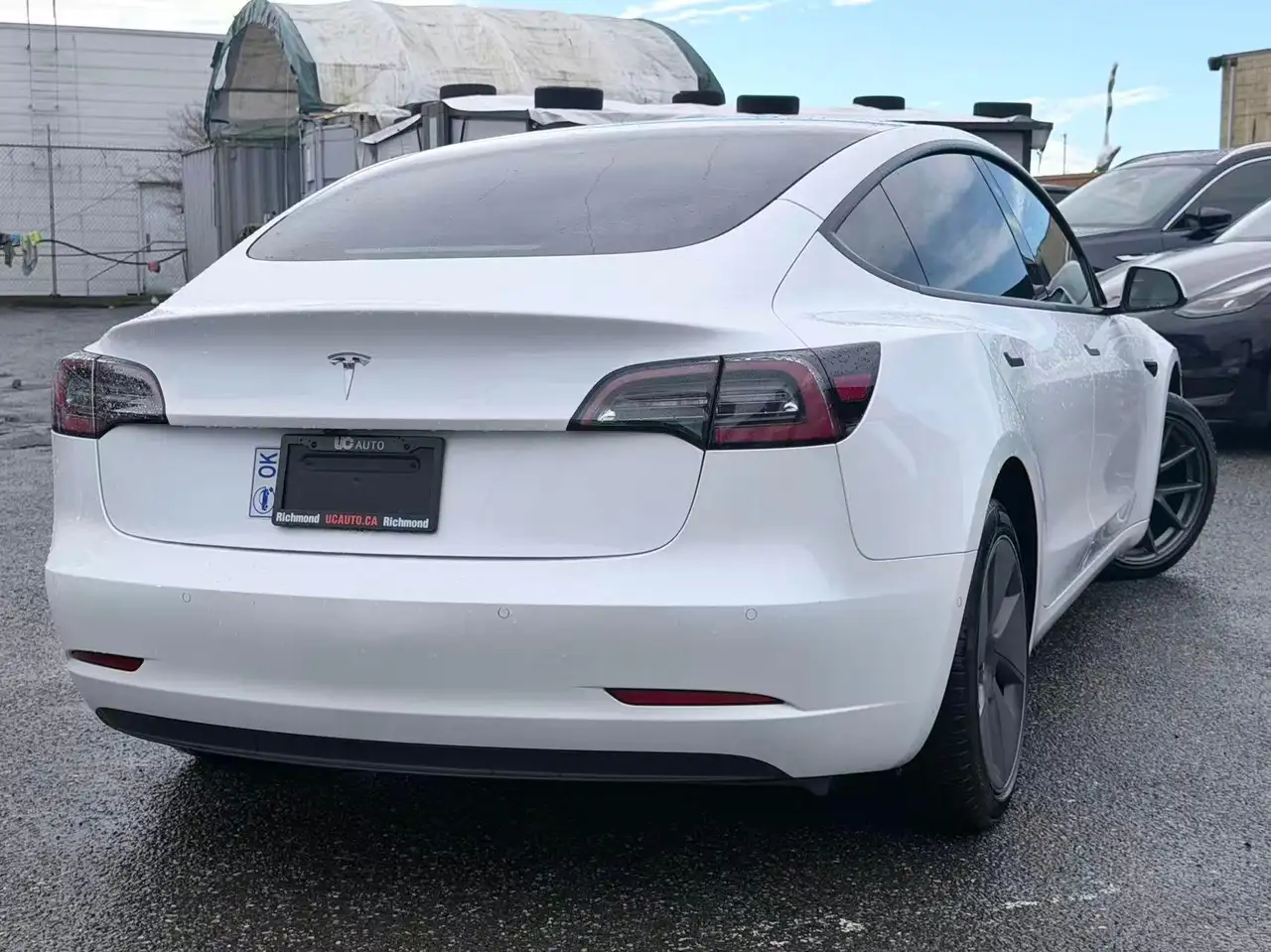 Tesla Model 3 снимка Tesla Model 3