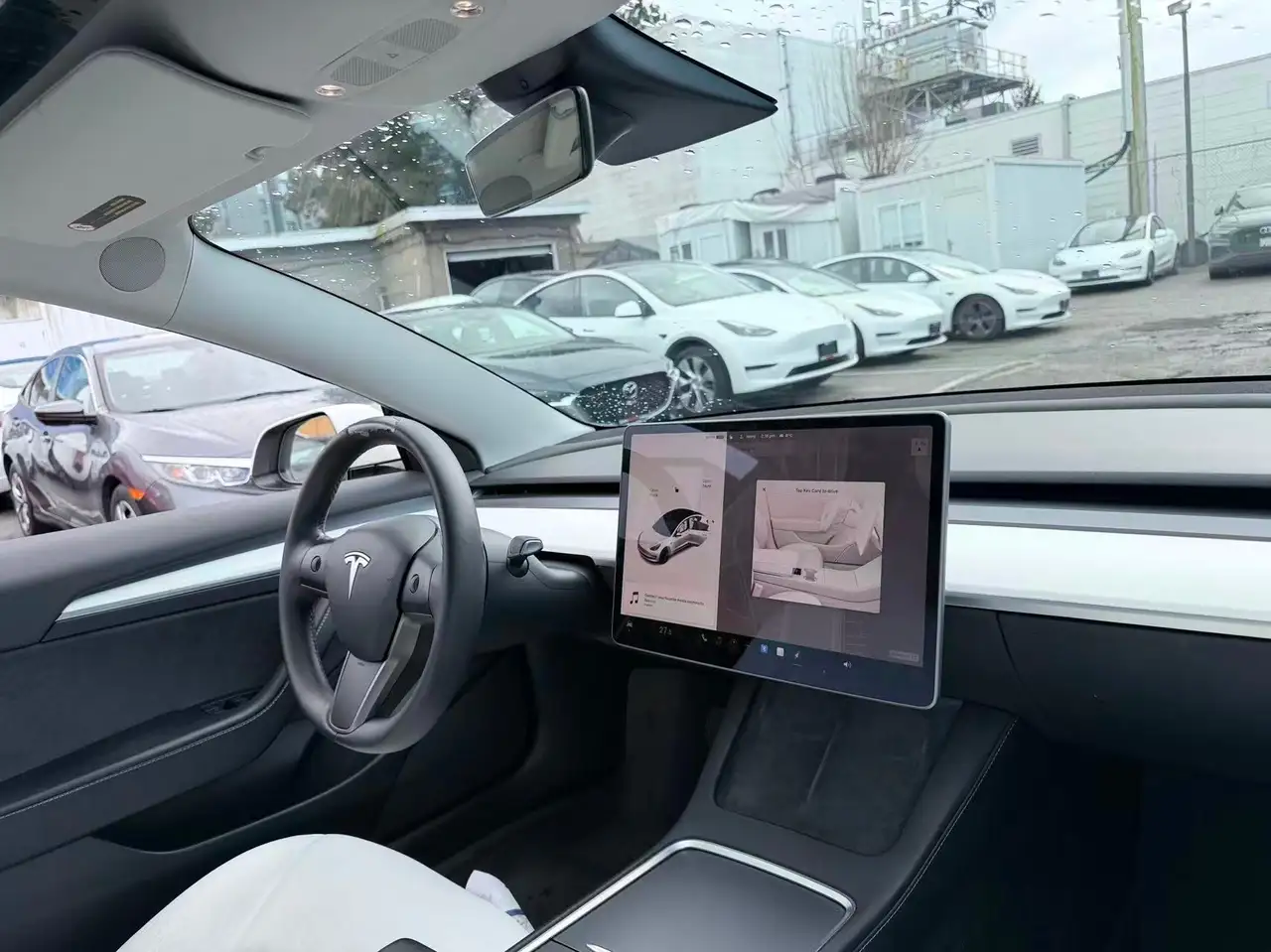 Tesla Model 3 снимка Tesla Model 3