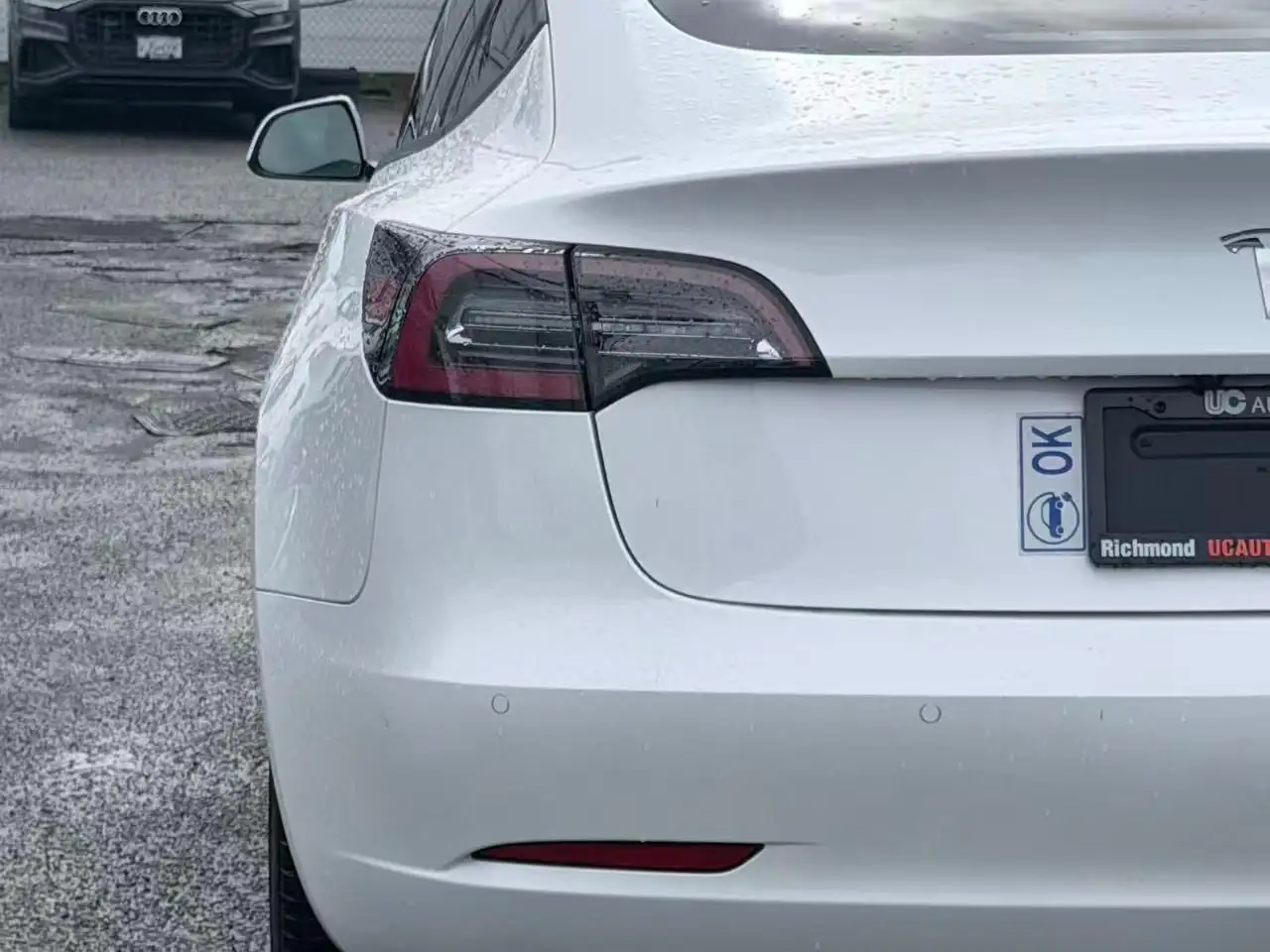 Tesla Model 3 снимка Tesla Model 3