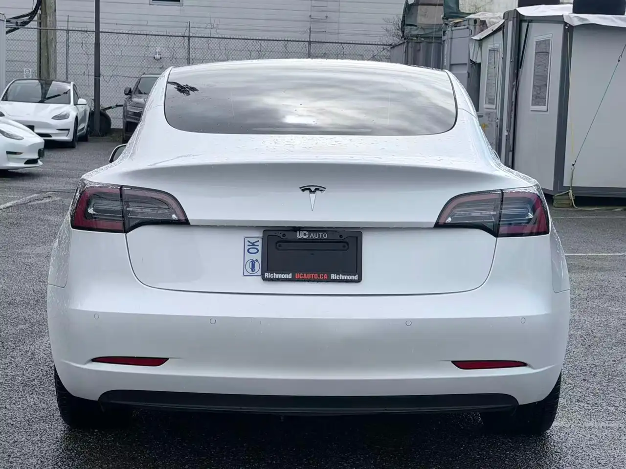 Tesla Model 3 снимка Tesla Model 3