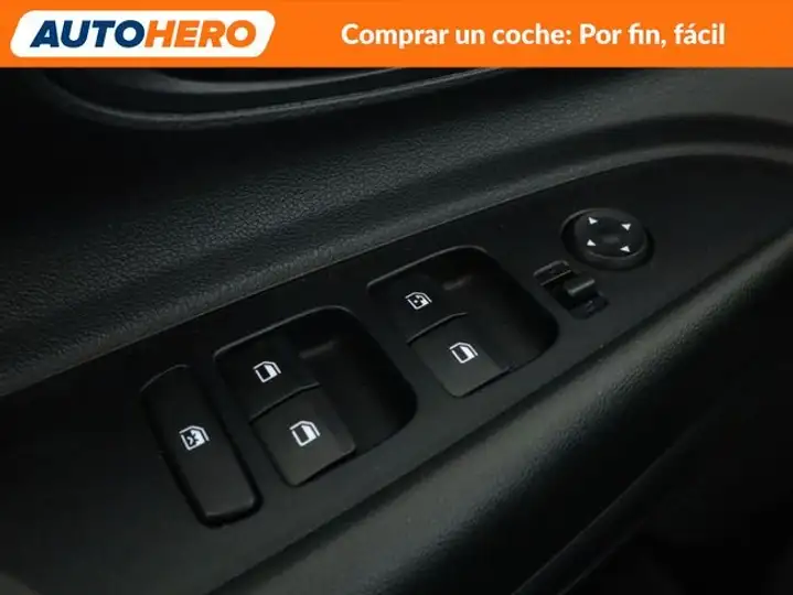 Hyundai i20 2023, foto 30