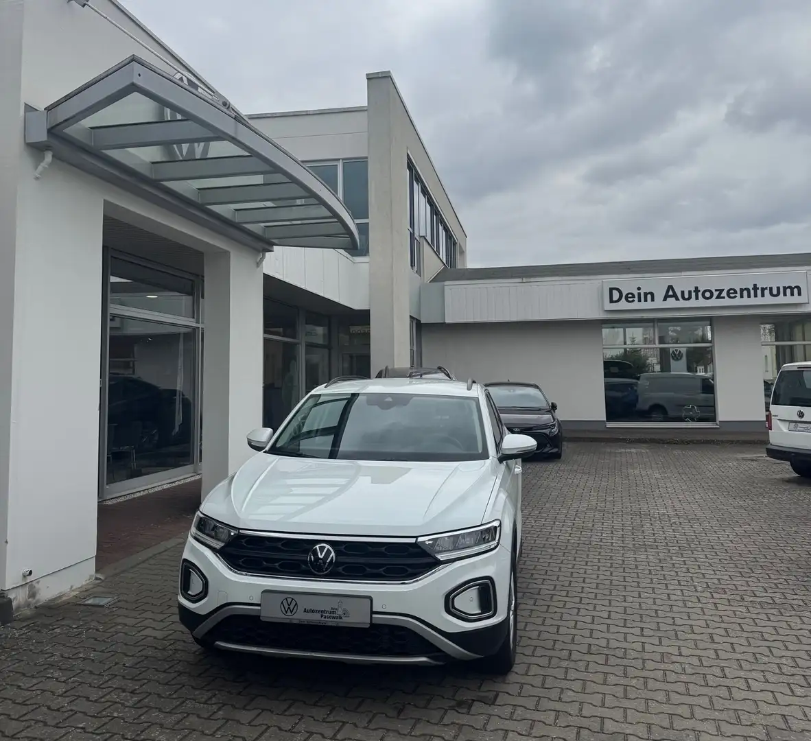 Volkswagen T-Roc 1.0 TSI Life Weiß - 2