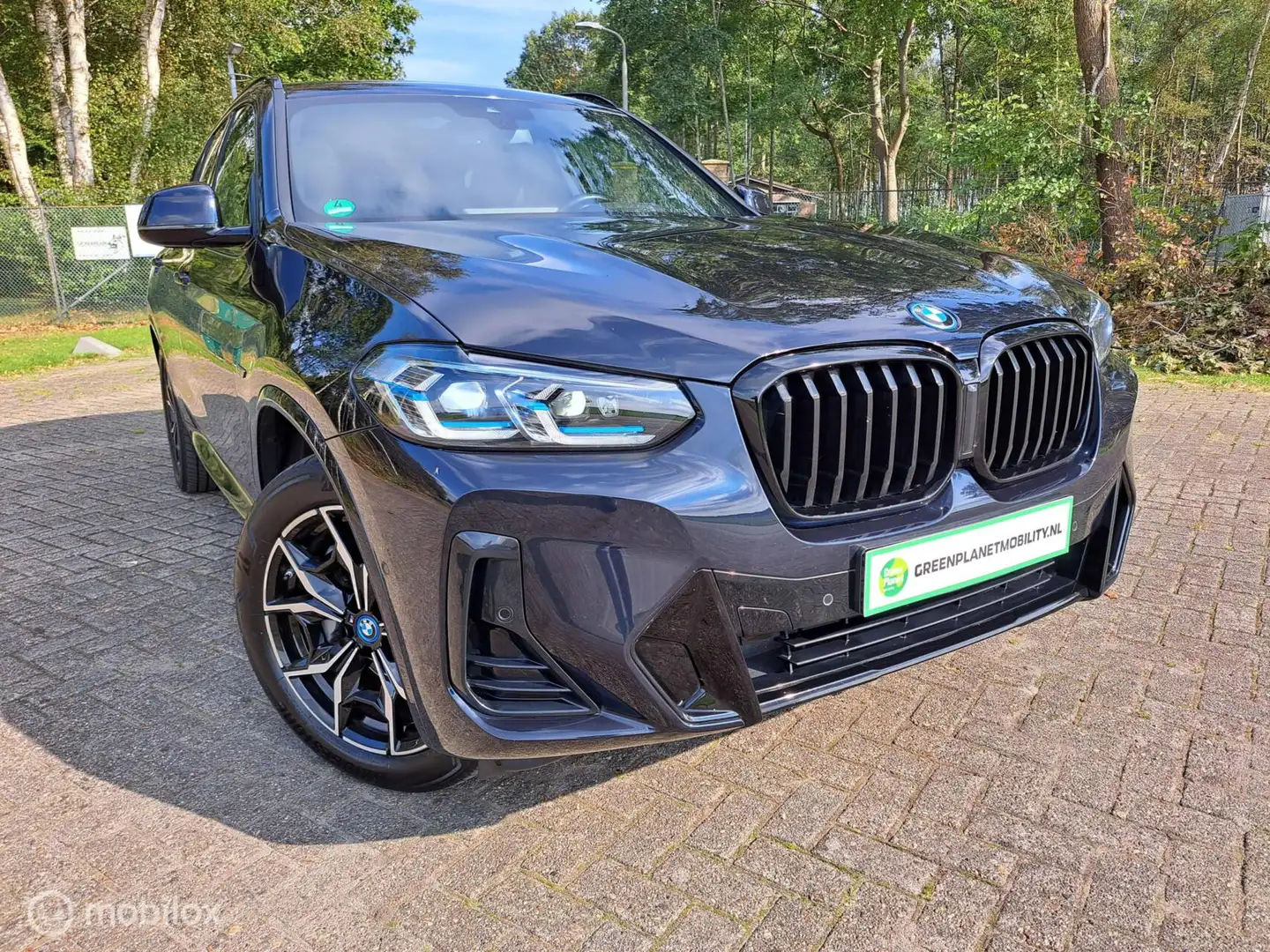 BMW X3 xDrive30e High Executive Schwarz - 2