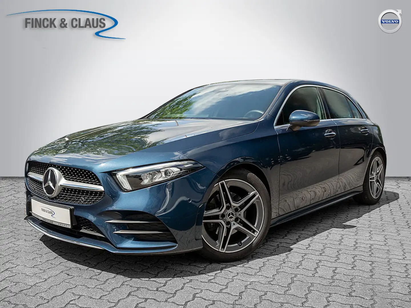 Mercedes-Benz A 200 AMG Line Blauw - 1
