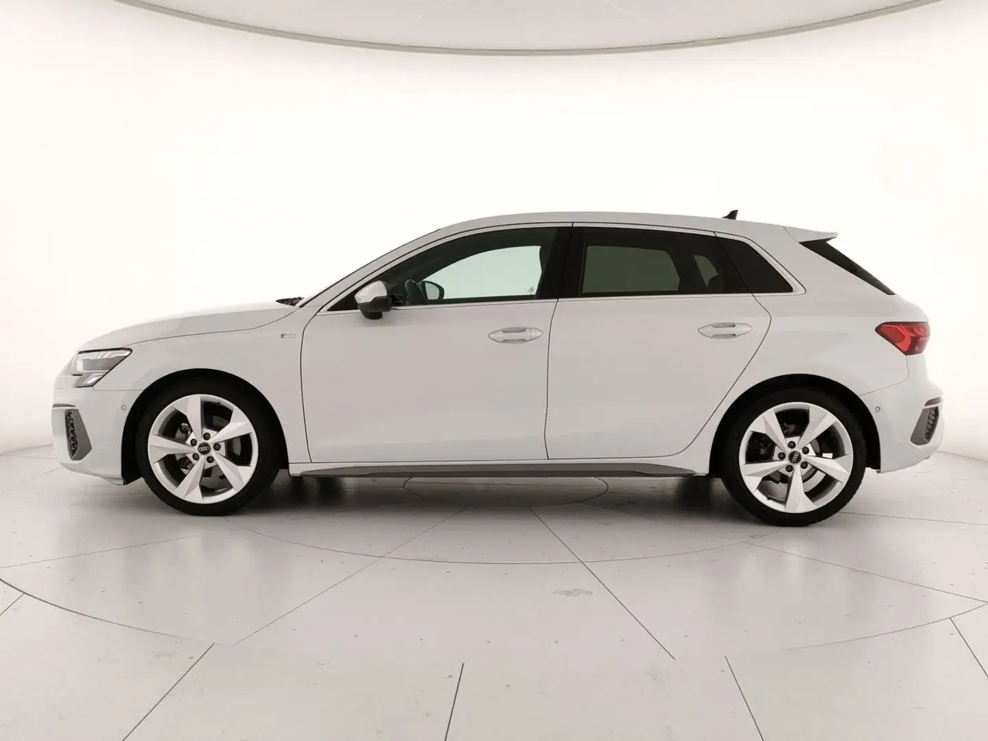 Audi A3 sportback 2.0 tdi 116 cv S-LINE EDITION s tronic Blanc - 2
