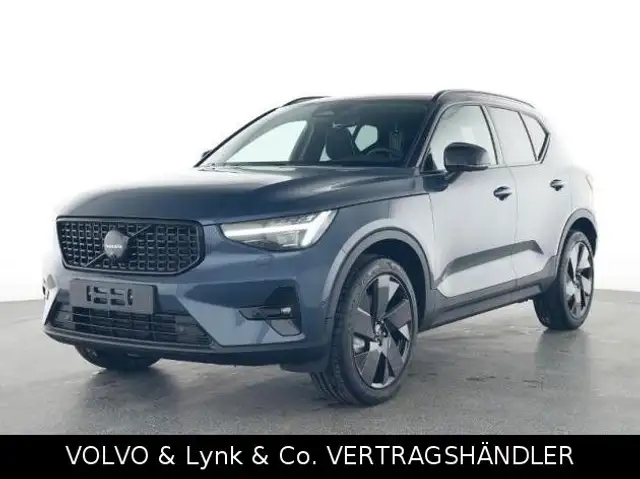 Volvo XC40 B3 Autom. Ultra Black Edition AHK 30%