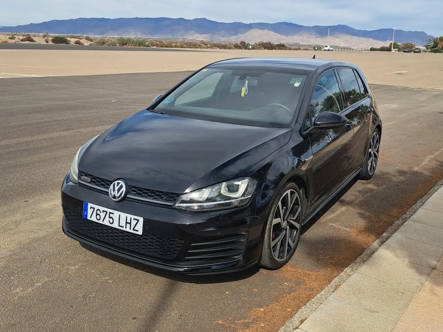 Volkswagen Golf GTD Golf 2.0TDI CR BMT GTD 184 GTD Negro - 2