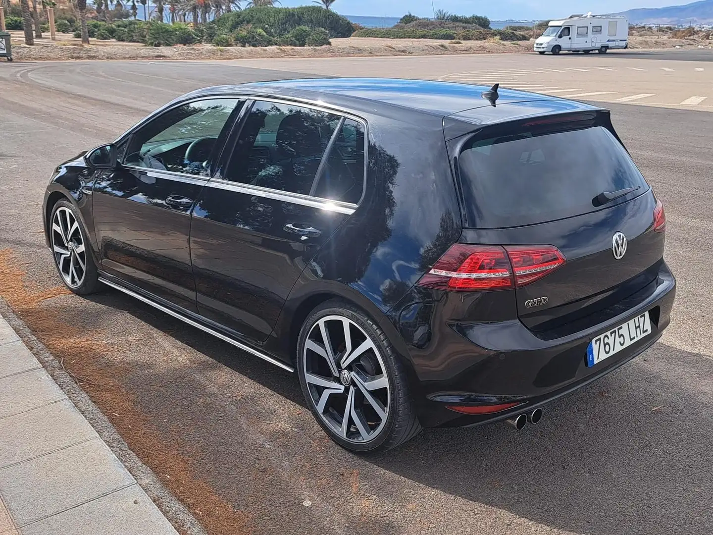 Volkswagen Golf GTD Golf 2.0TDI CR BMT GTD 184 GTD Negro - 1