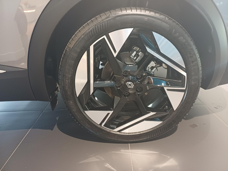 Renault Symbioz E-Tech full hybrid 145 Iconic — photo 8