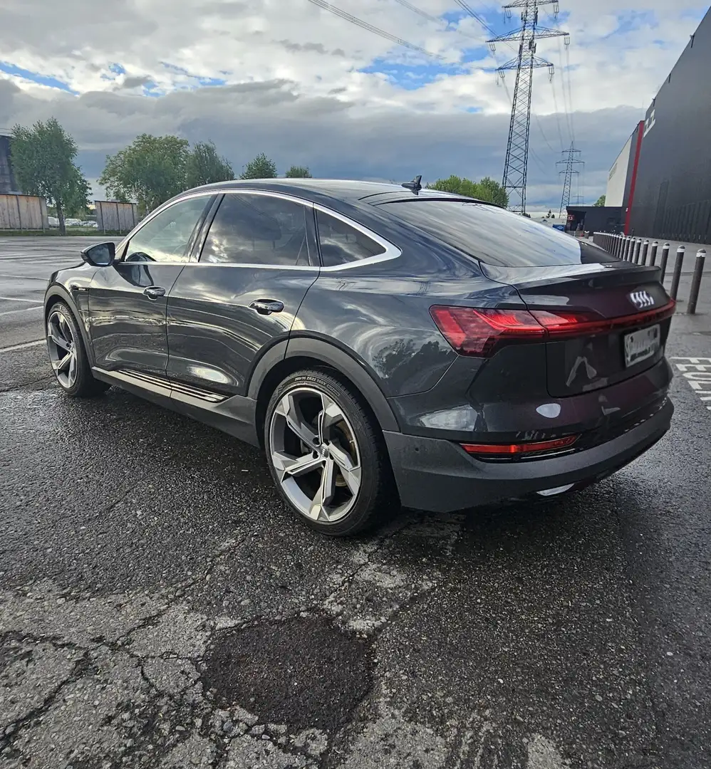 Audi e-tron Sportback 50 quattro 71kWh S-line Grau - 2