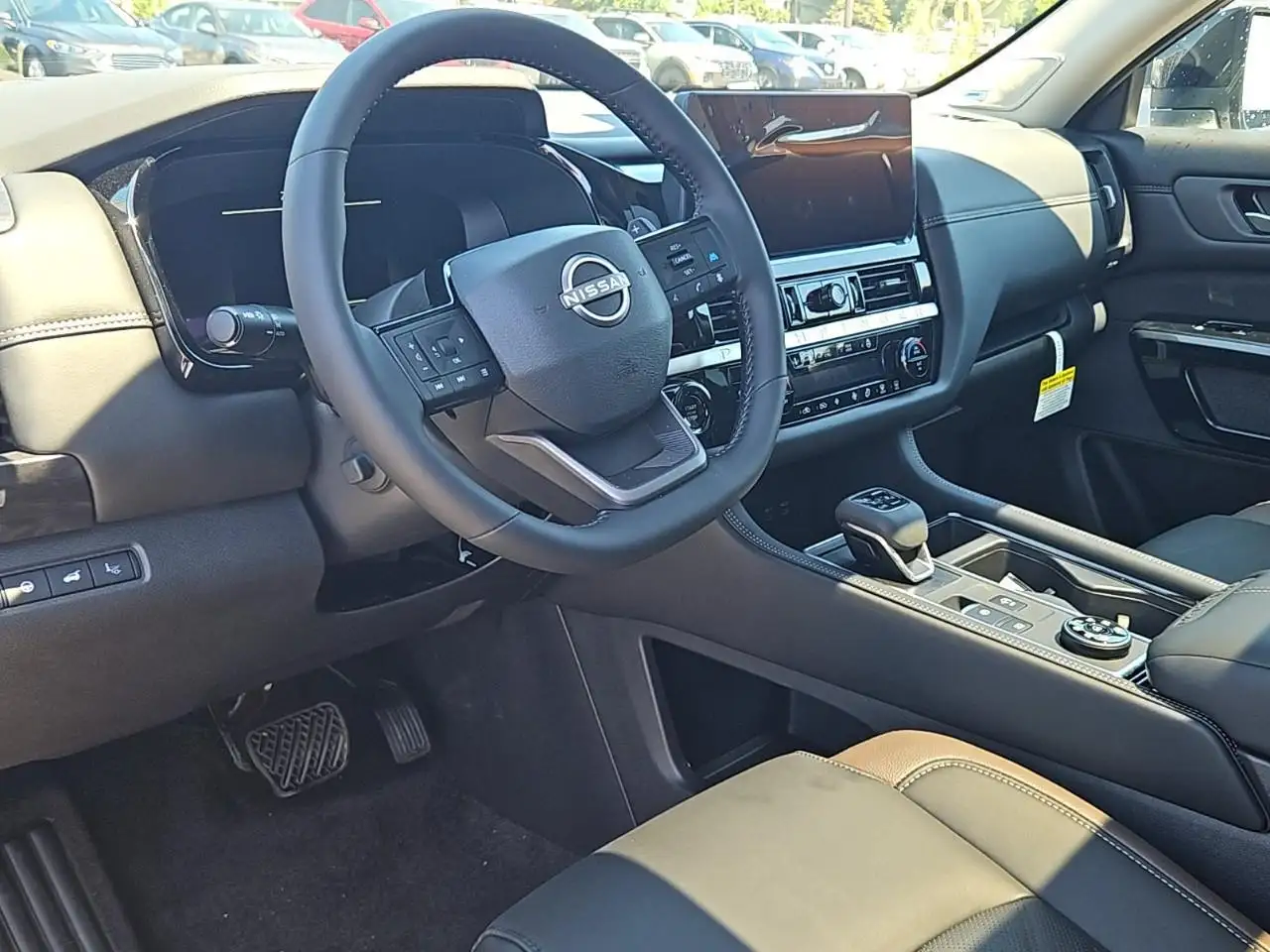 Nissan Pathfinder photo Nissan Pathfinder