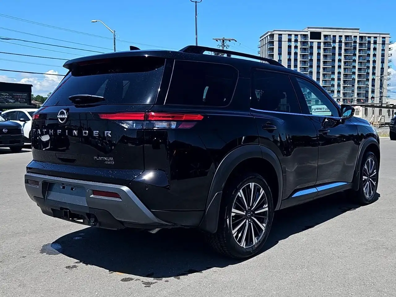 Nissan Pathfinder photo Nissan Pathfinder
